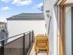 Balkon der Fewo mit Sitzecke